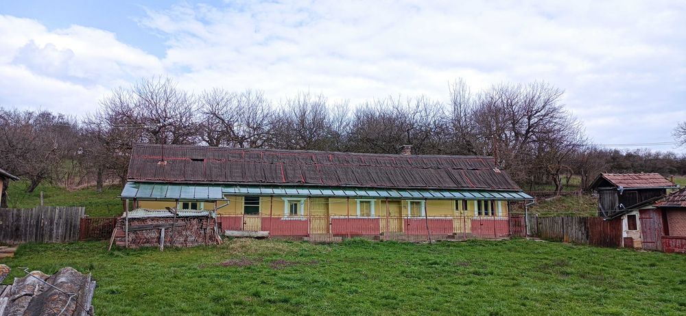 Casa și teren de vânzare!