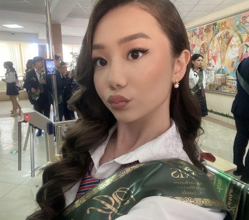 Репетитор по казахскому, английскому языку, географии и биологии