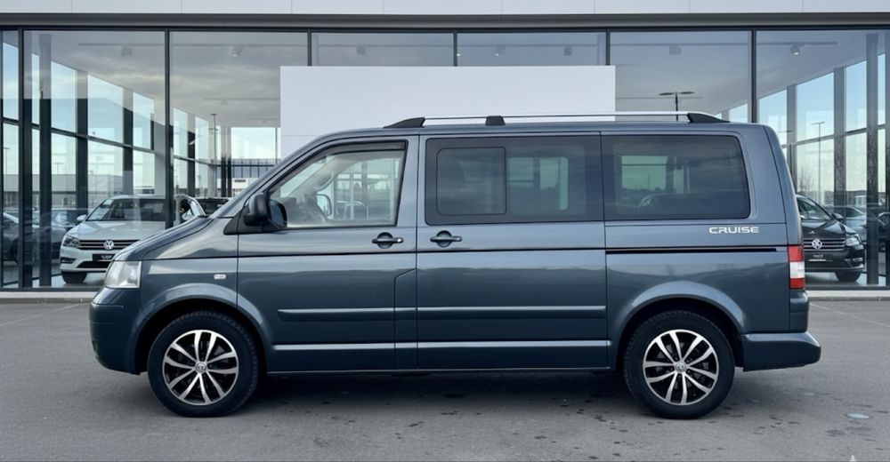 VW Multivan 2,5 TDi 180 Cp Proprietar 7 locuri 220v