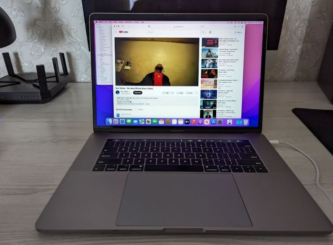 MacBook Pro 15 16/512 i7