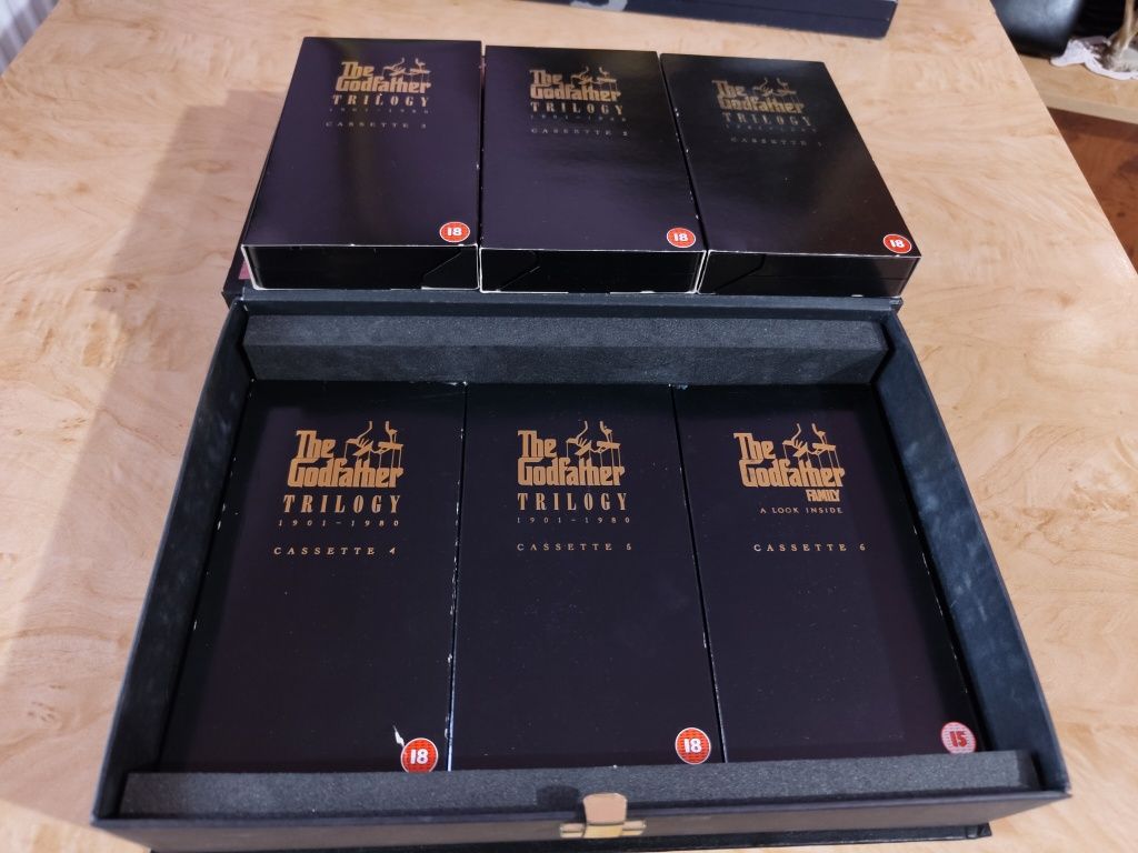 Casete video VHS originale, înregistrate
