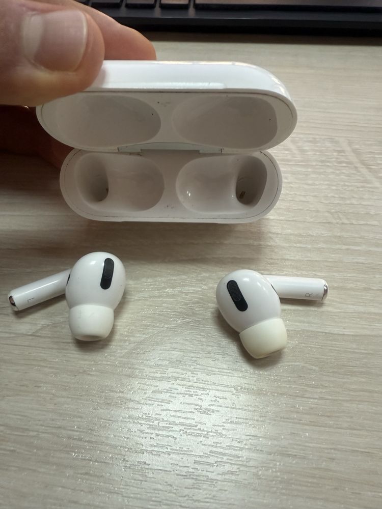 AirPods Pro 1 Оригинал нерабочие