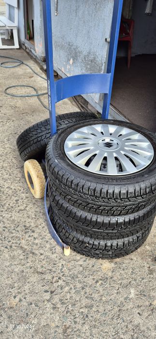 Set 4 jante tabla cu anvelope iarna Yokohama 175 65 R15 84T Suzuki