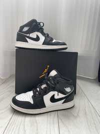 Jordan 1 mid Panda