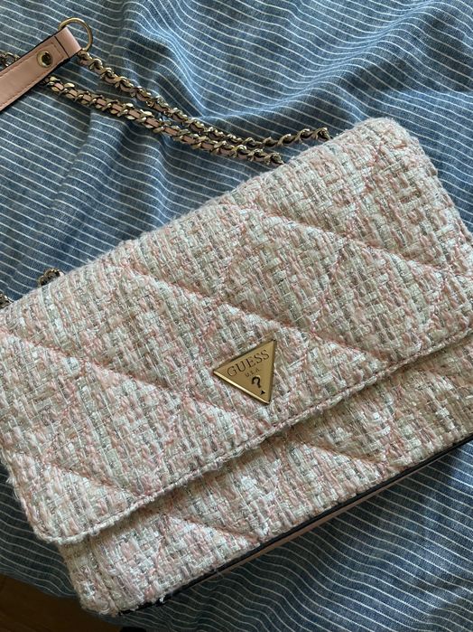 Чанта Guess Cessily Tweed Pink