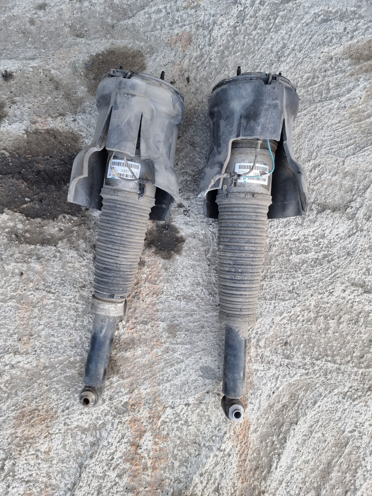 perna aer spate audi a8 4h dreapta