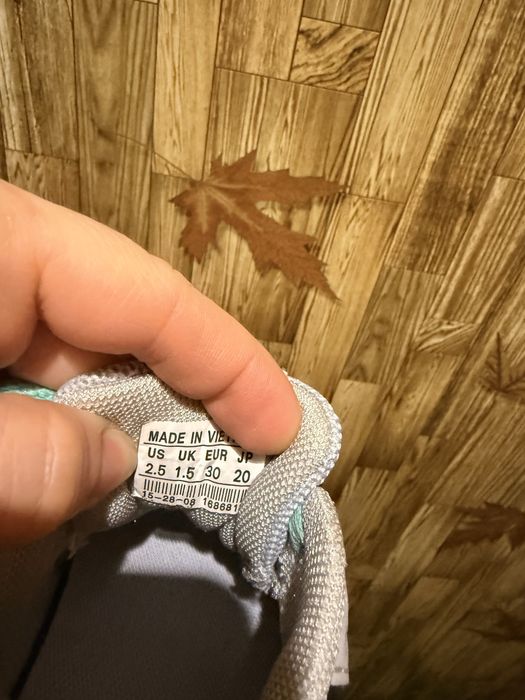 Кроссовки на девочку,размер 30 см