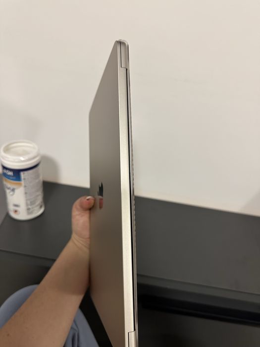 Mcbook Air 13 inch M2