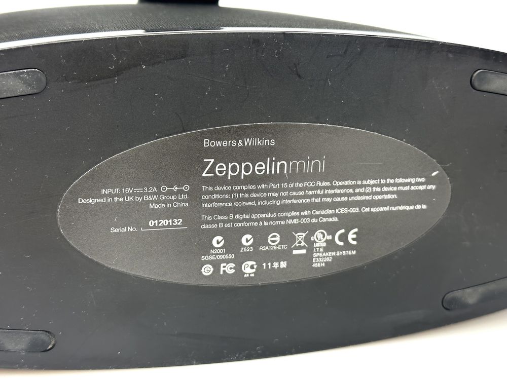 Bowers & Wilkins Zeppelin Mini