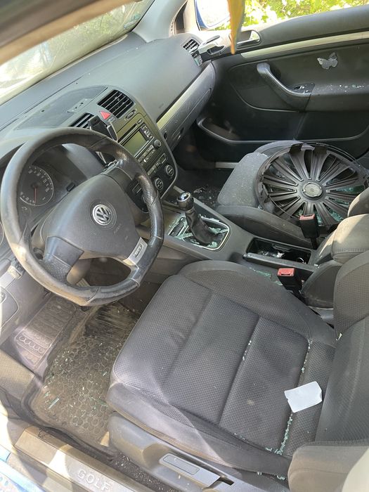 Dezmembrez Vw Golf 5 2.0 bmm,bkd si 1.9 bkc,bru+1.4bca