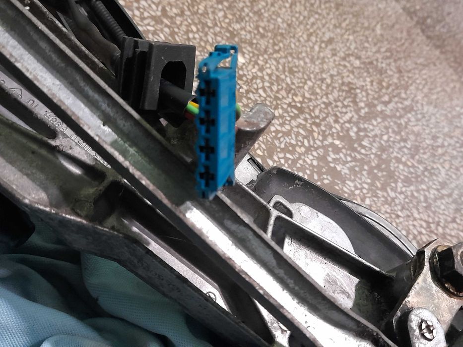 Предна чистачка за мерцедес S-класа