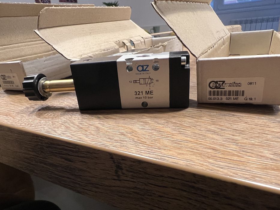 Ventil Electromagnetic/modul analogic EATON XIOC-4AI-2AO-U1-11.