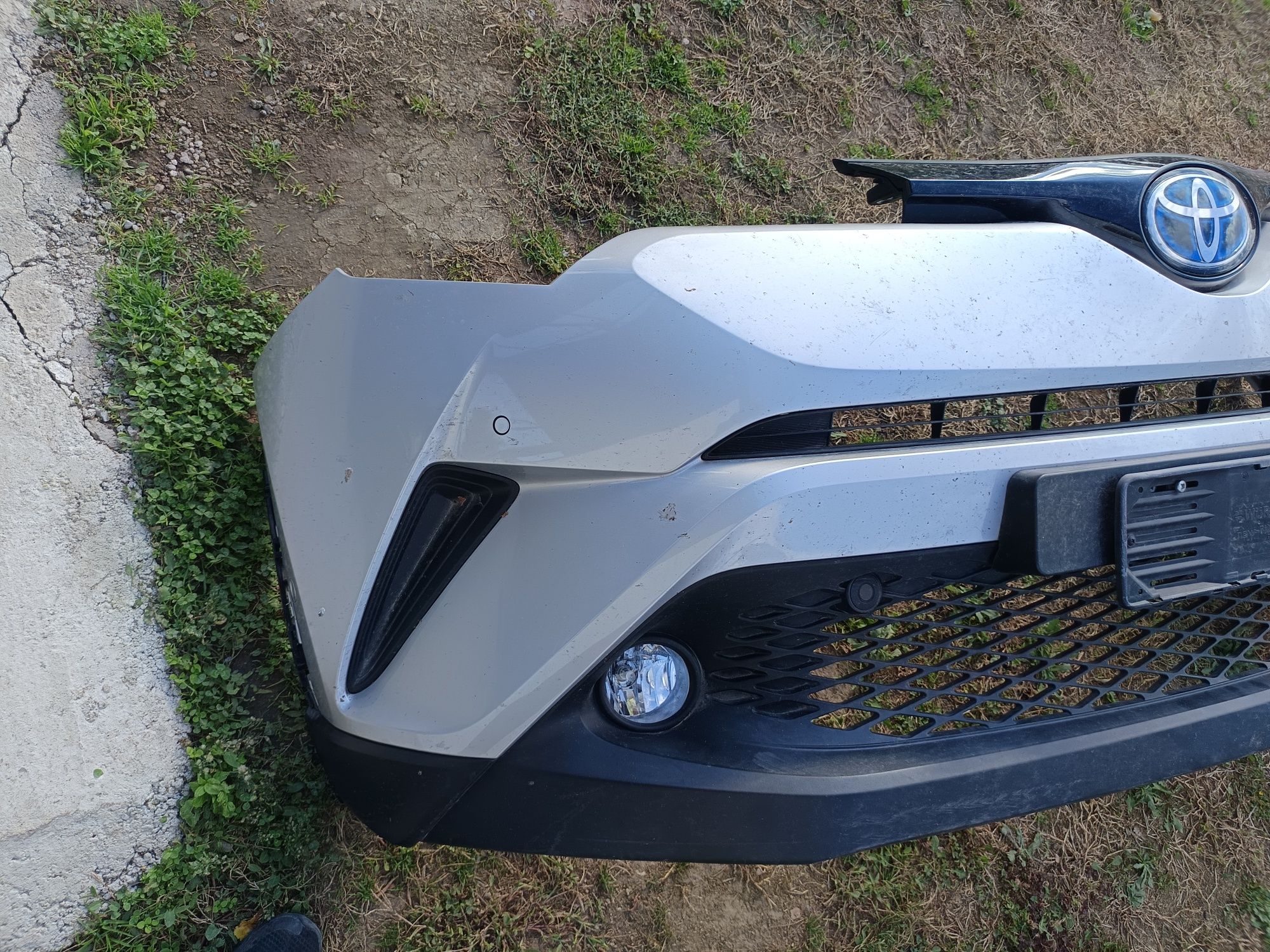 Оригинална предна броня Toyota c-hr chr цхр