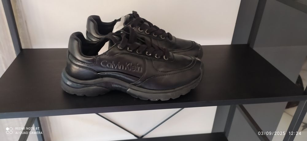 Vând adidași kelvin clein noi mărimea 36