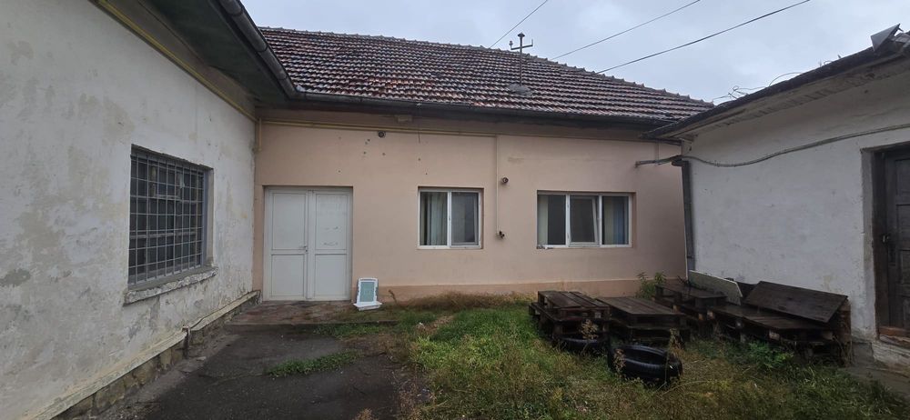 Vând Spațiu Comercial (Clădire + Teren) Dâmbovița, Pucioasa