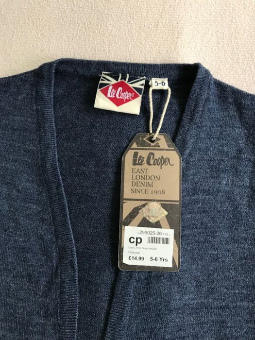 НОВА жилетка на Lee Cooper