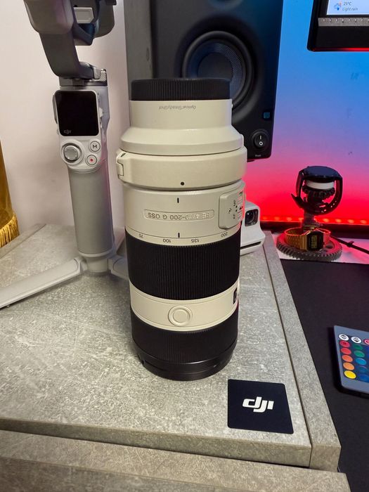 Obiectiv Sony 70 200 mm f4 mk1