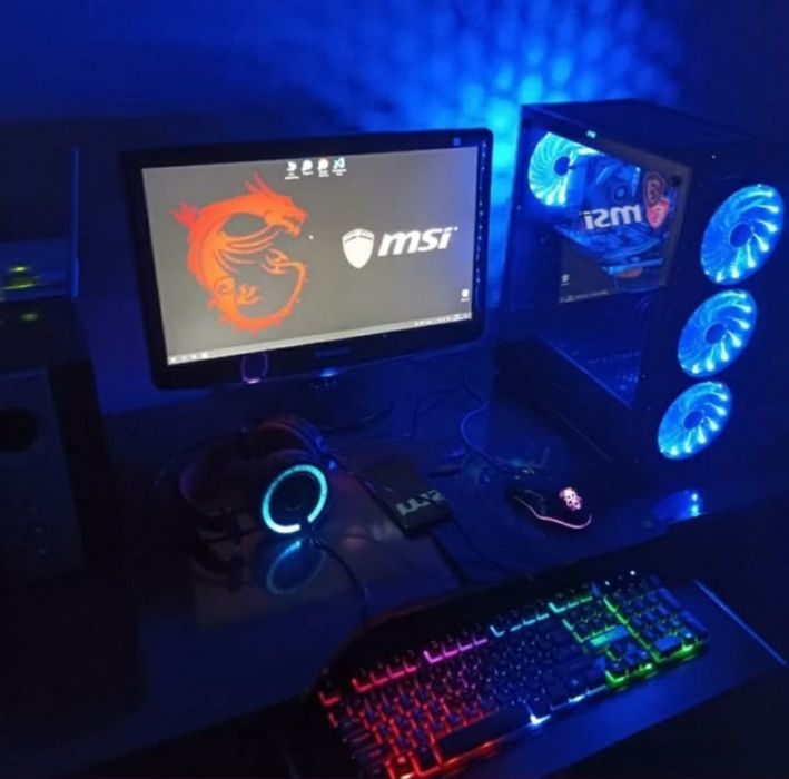 gaming va  dasturlash uchun kompyuter monitor+aksessuarlar ichida