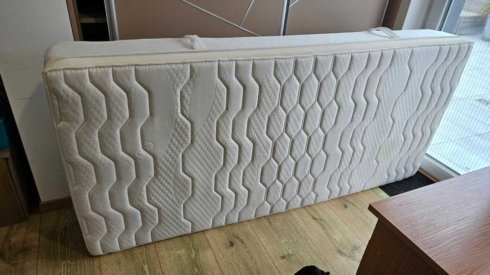 Saltea JYSK GOLD F140 90x200cm, pret original 2000 lei