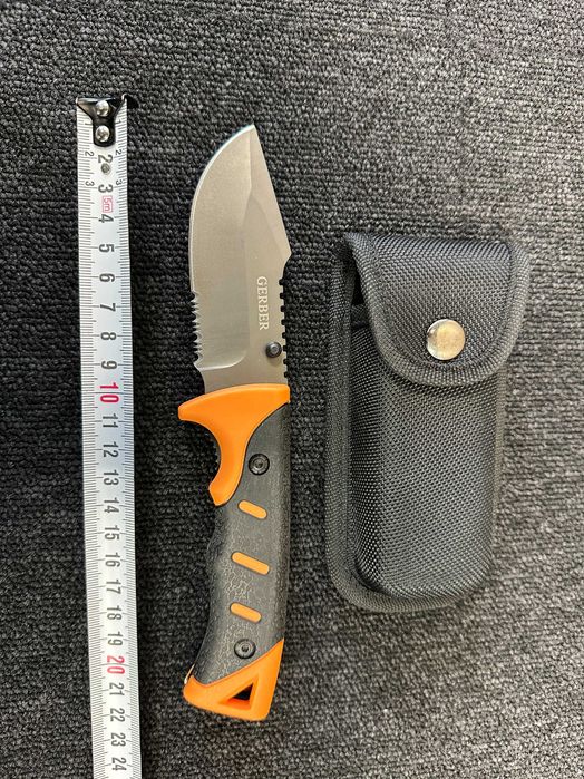 Продавам ножове: Gerber Assassin's Creed; Scorpion Claw; джобен нож