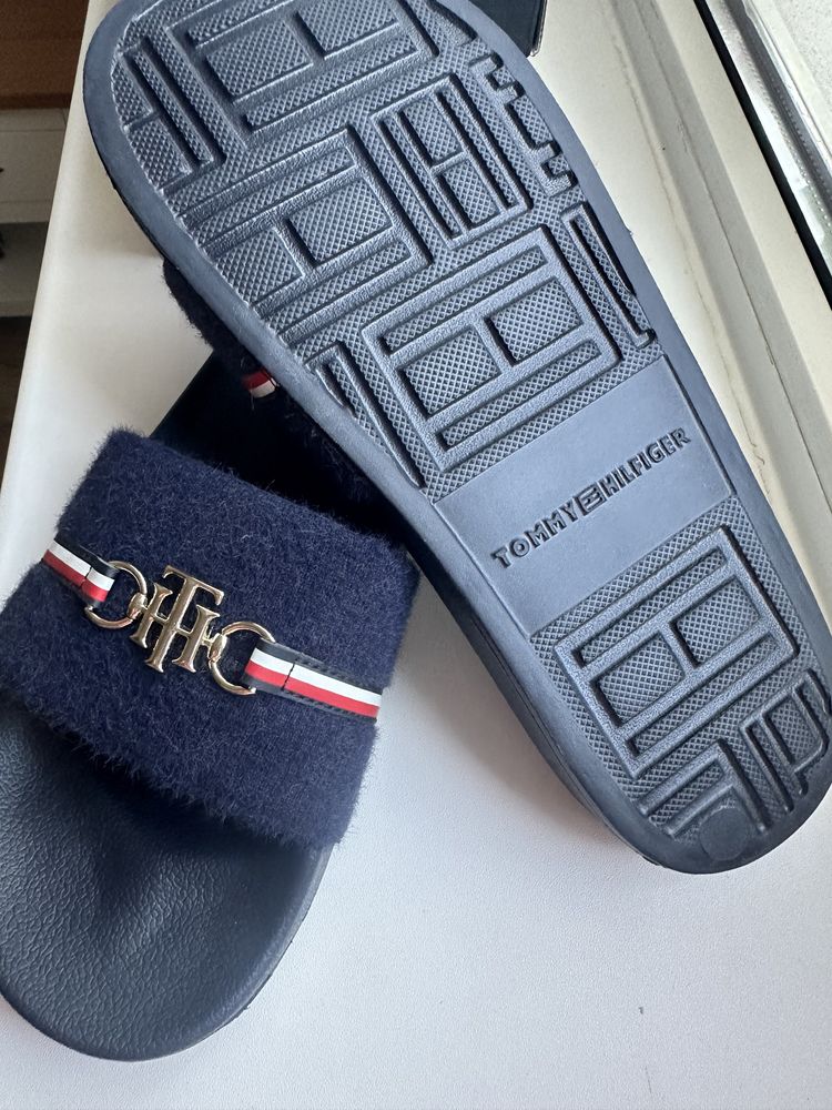 Șlapi noi Tommy Hilfiger 41