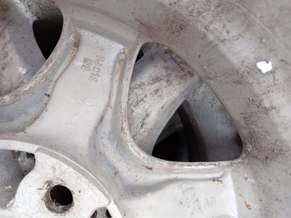 Продам б/у Диски на 7G*15 H2