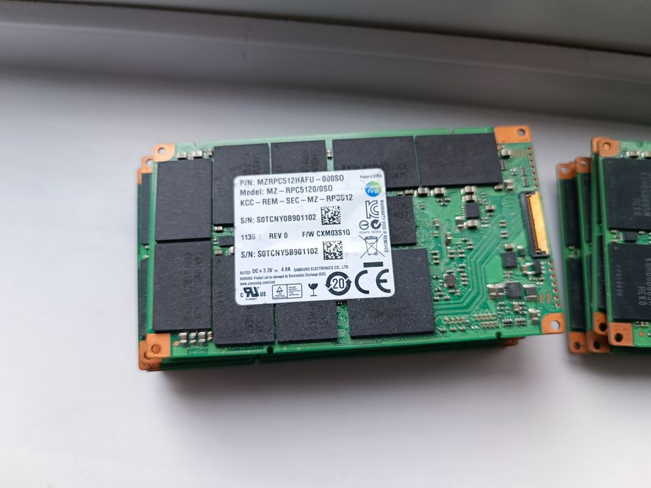 SSD Samsung 512Gb 256GB MLC SATA 6Gb/s RAID LIF 1.8-inch
