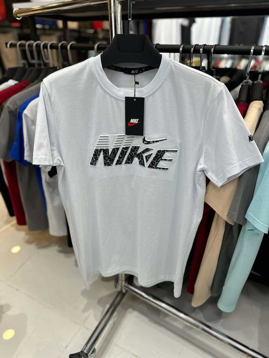 Tricouri unisex calitate