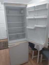 Продаю срочно холодильник