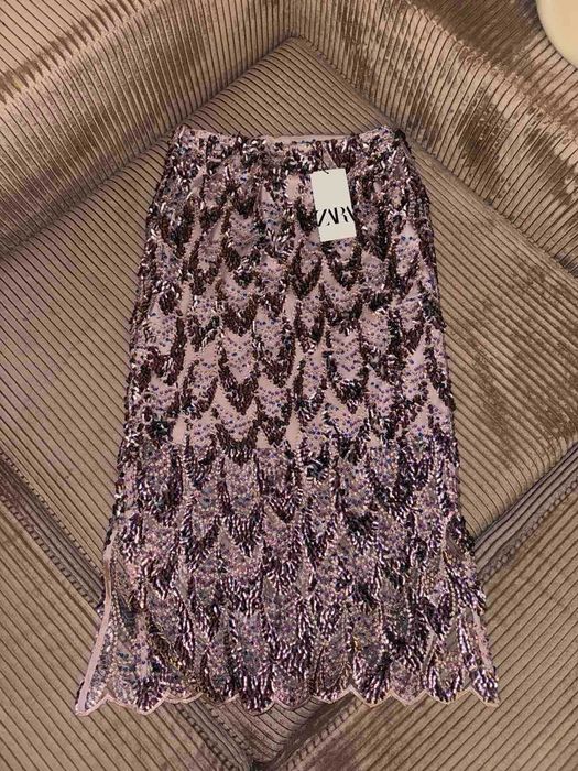 Пола с пайети ZARA