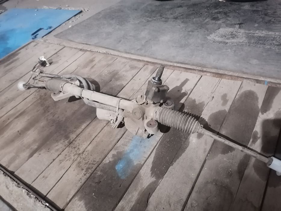 Продам электрорулевую рейку на субару форестер Sj американец