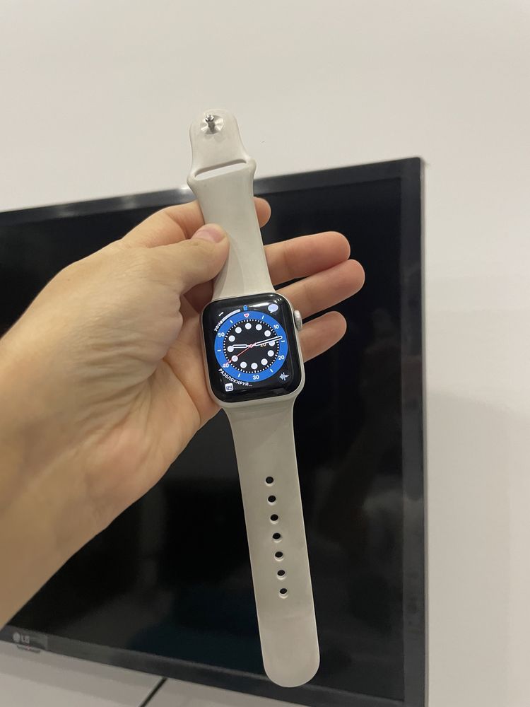 Apple Watch 6 SE 40 MM