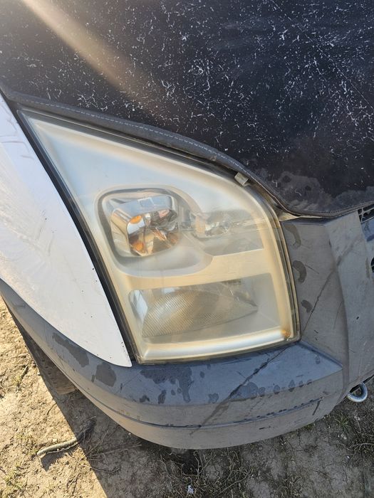 Far faruri stânga dreapta ford transit 2008