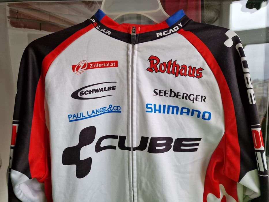 Jacheta CUBE noua originala zillertal.at