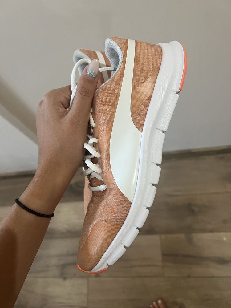 Маратонки Puma