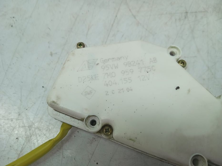 Actuator usita rezervor 7m0959775c Volkswagen VW Sharan 1 [1995 - 200