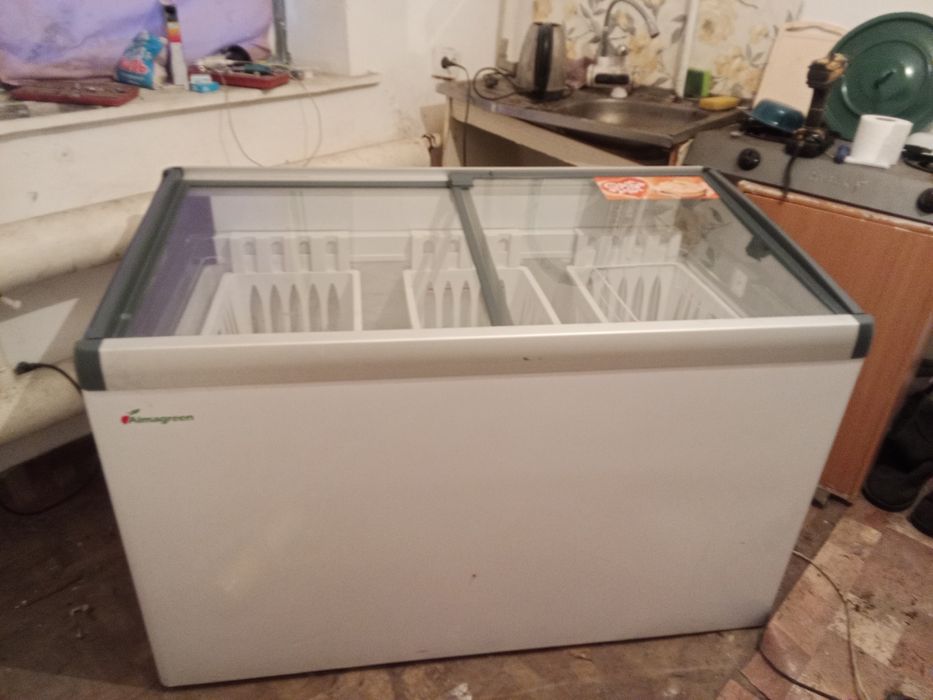 Морозильник витрина магазина кафе ресторанов кафе баров в Алматы