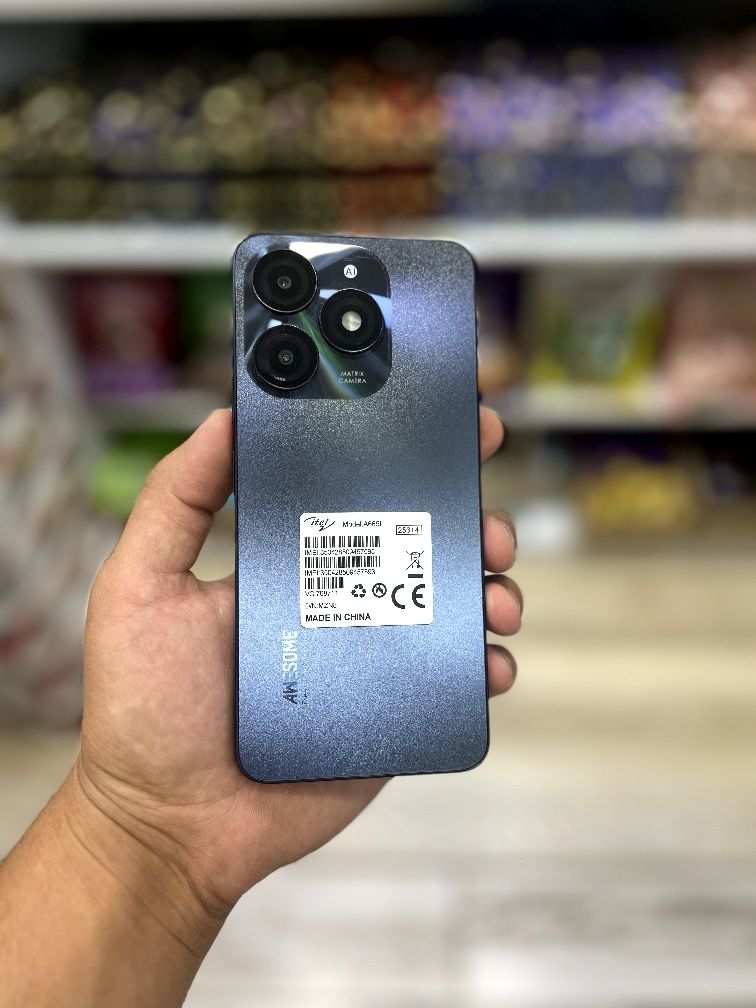 Itel A70 4+8/256 gb