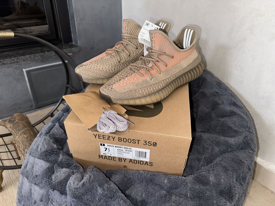 Adidas Yeezy Boost 350 V2 Sand Taupe