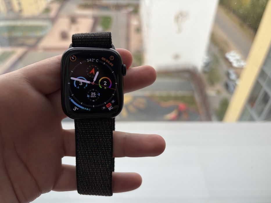 продам Apple Watch 7, 45mm