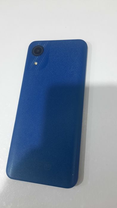 Продам телефоны samsung А03core, A01