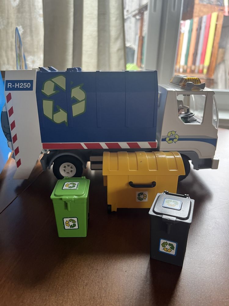 Camion de gunoi cu lumină intermitentă Playmobil