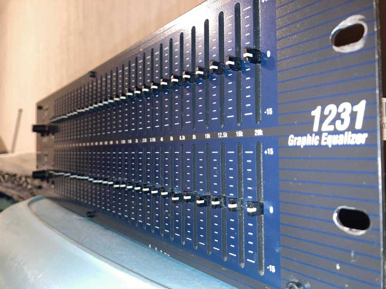 DBX 1231 Graphic Equalizer / Графичен Еквалайзер