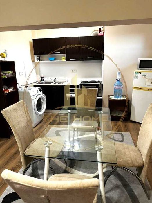 Дава се под наем Тристаен апартамент в Варна, ЖП Гара - 100 кв.м за 750 € - Снимка #1