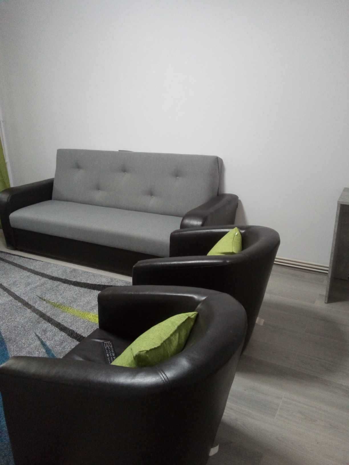 PALAS - Apartament cu 3 camere de inchiriat