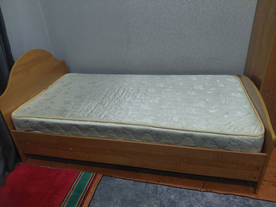 ПРОДАМ кровать б/У