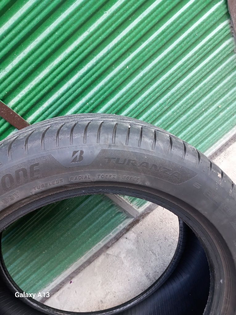 Продавам 2бр. гуми BRIDGESTONE TURANZA DOT 0423 Размер 225/50/17