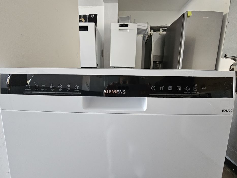 Съдомиялна за частично вграждане SIEMENS
