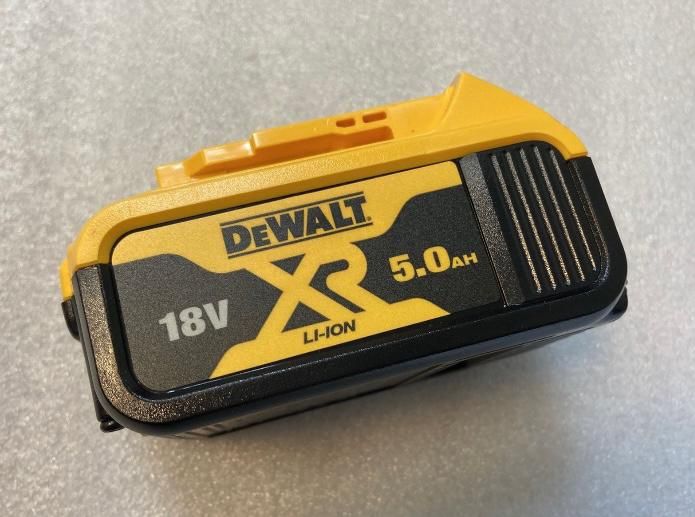 Baterie/Acumulator XR Li-Ion, 18V, 5Ah, nou, original DeWALT