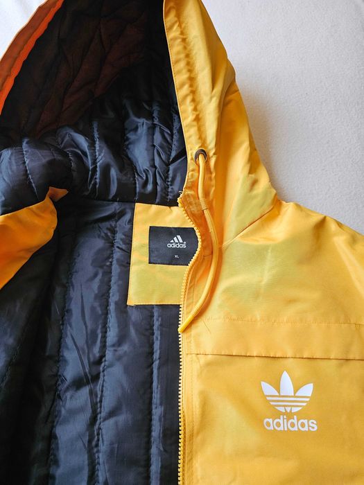 Спортно мъжко яке Adidas XL подплатено жълто с цип и качулка